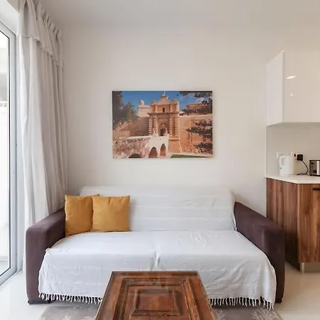 شقة Comfy With Terrace, 5 Mins To Sliema Ferries By 360 Estates