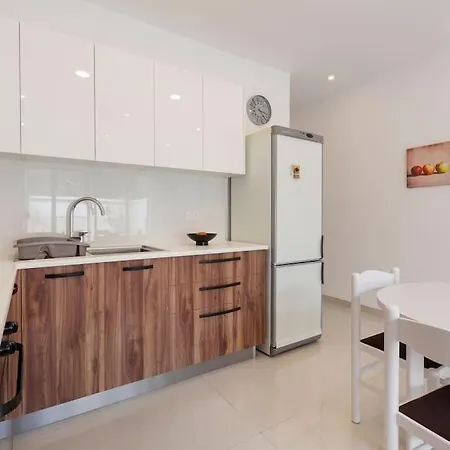 Comfy With Terrace, 5 Mins To Sliema Ferries By 360 Estates * Gzira