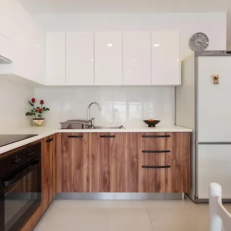 Comfy With Terrace, 5 Mins To Sliema Ferries By 360 Estates Apartament Gzira