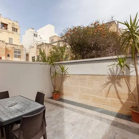 Comfy With Terrace, 5 Mins To Sliema Ferries By 360 Estates Lägenhet *
