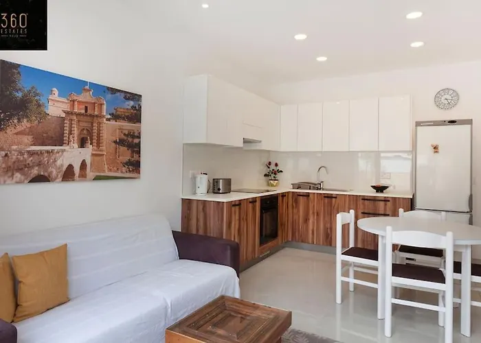 Comfy With Terrace, 5 Mins To Sliema Ferries By 360 Estates
