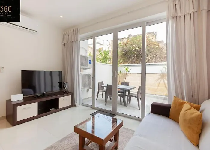 Comfy With Terrace, 5 Mins To Sliema Ferries By 360 Estates *