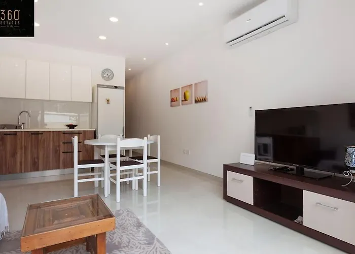 Comfy With Terrace, 5 Mins To Sliema Ferries By 360 Estates * Gzira