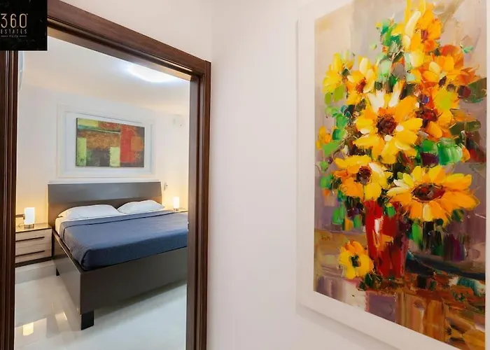 Comfy With Terrace, 5 Mins To Sliema Ferries By 360 Estates شقة Gzira